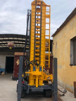 crawler-type drilling machinery 300S